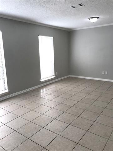 3424 Cambridge Drive - Photo 2