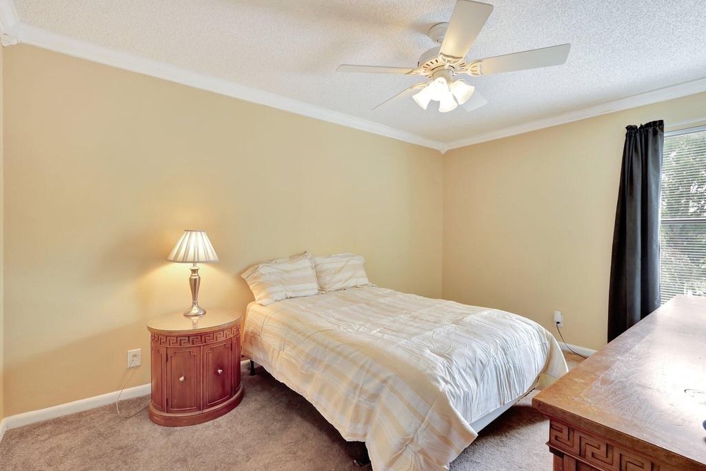 1558 Shaker Circle - Photo 25