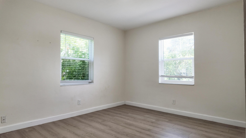 720 S 11th Street - Photo 11