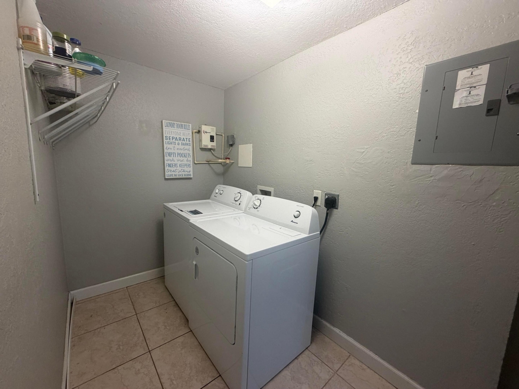 7194 Southgate Boulevard - Photo 9
