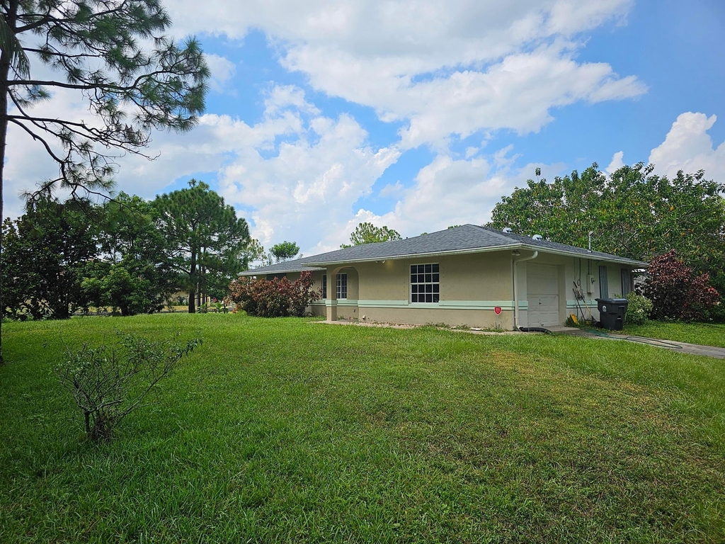 17817 81st Lane N - Photo 2