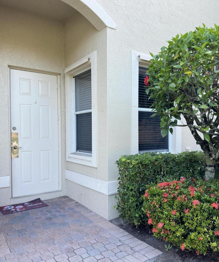 8125 Mulligan Circle - Photo 2