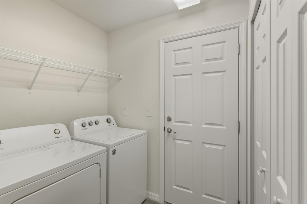 8007 Royal Court - Photo 25