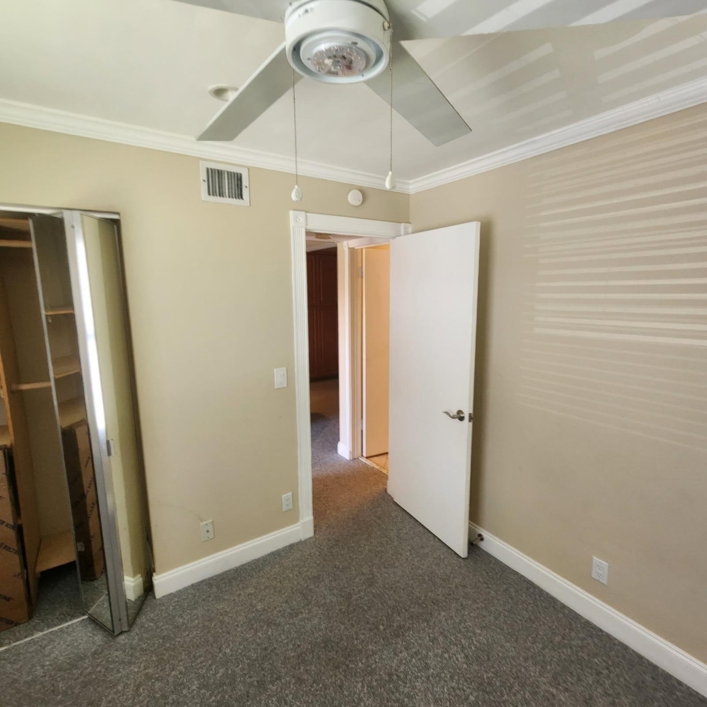 21902 Lake Forest Circle - Photo 7