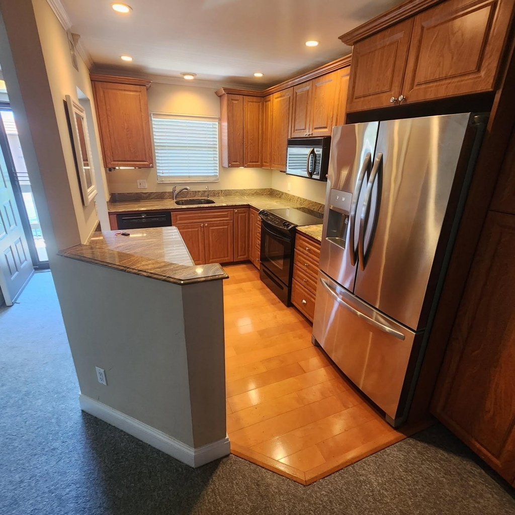 21902 Lake Forest Circle - Photo 10