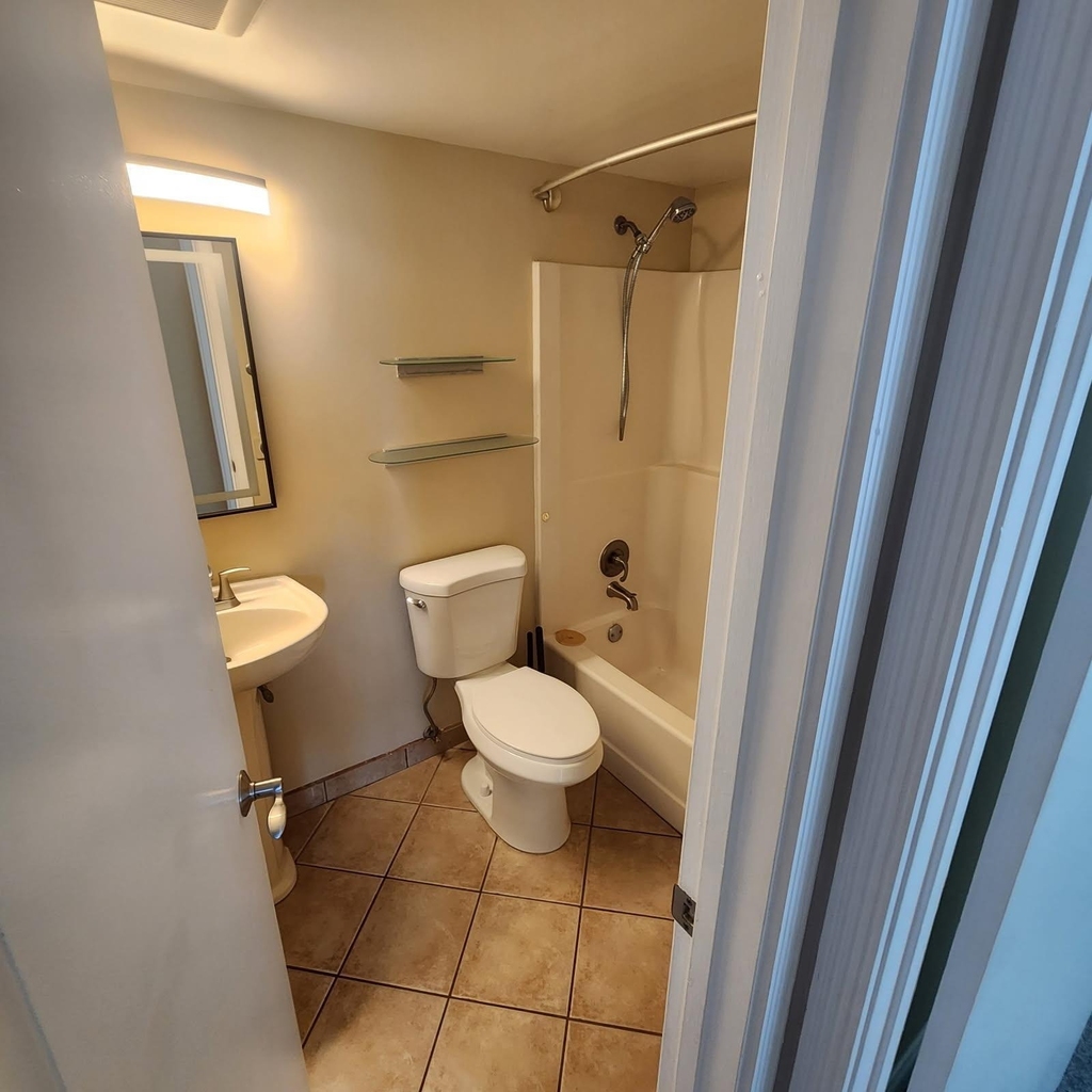 21902 Lake Forest Circle - Photo 8