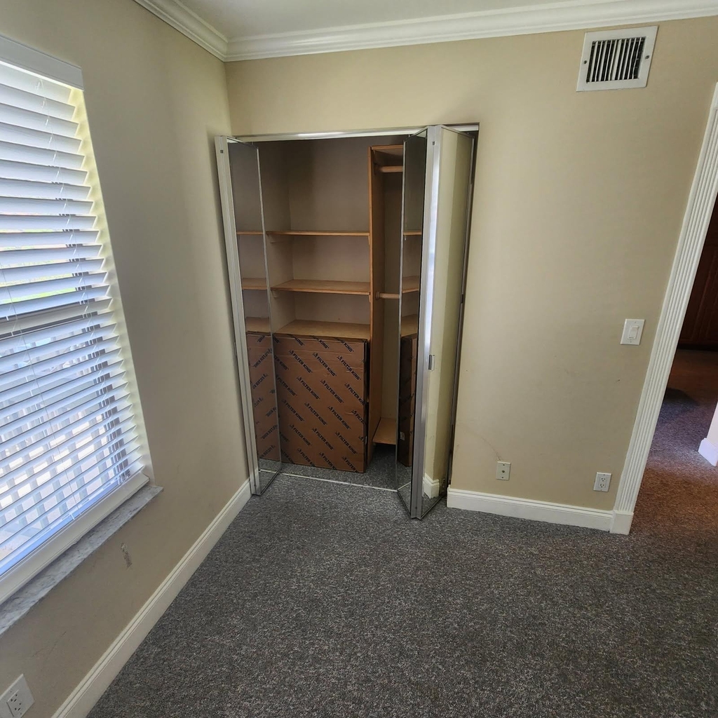 21902 Lake Forest Circle - Photo 13