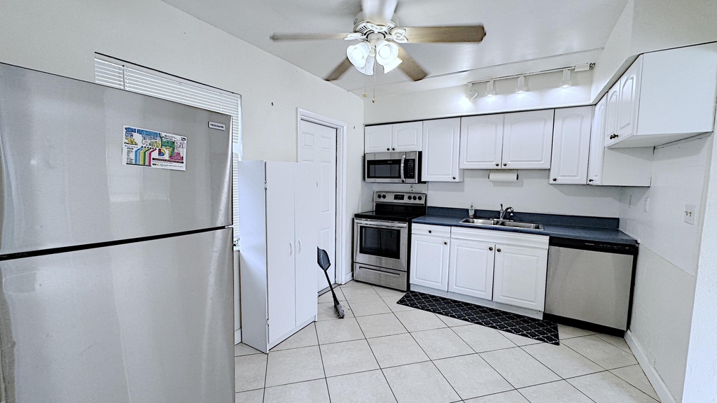 509 Se 2nd Avenue - Photo 9