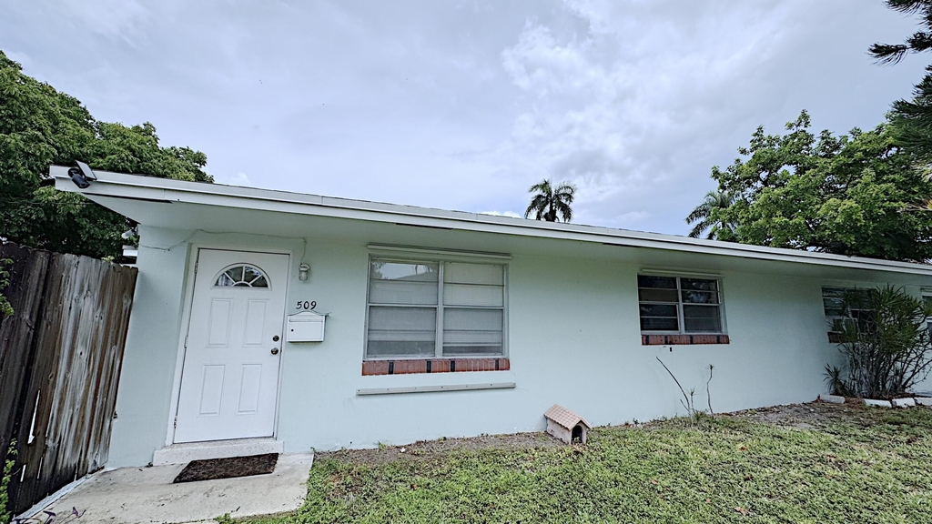 509 Se 2nd Avenue - Photo 1