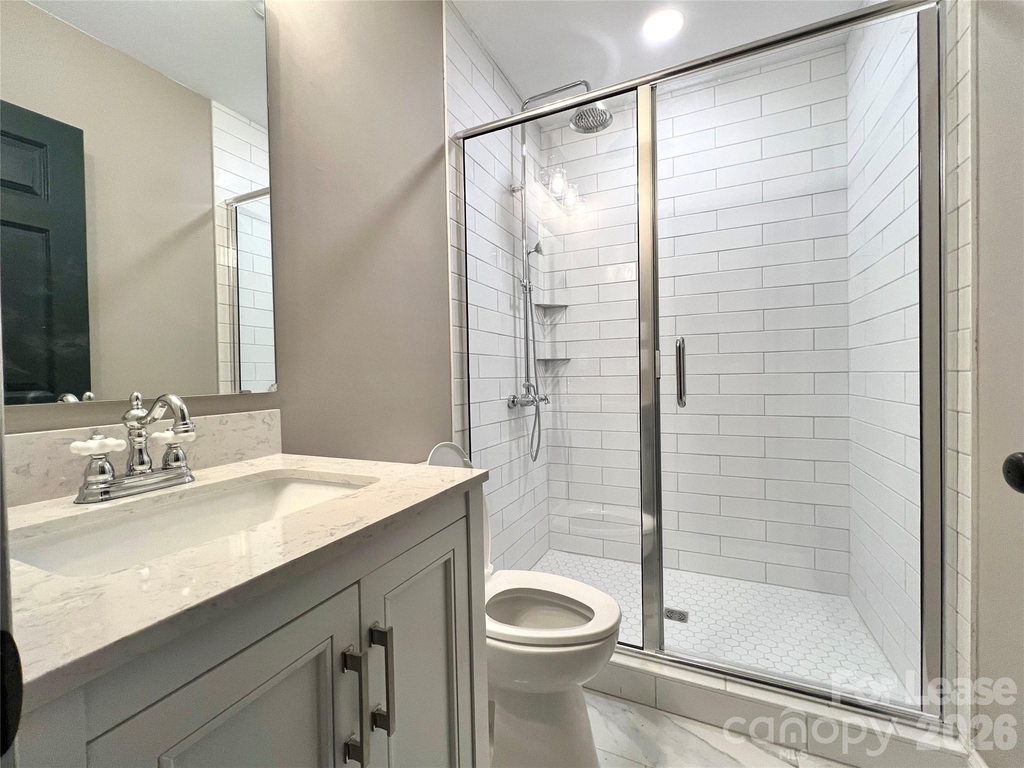 140 W Mountain Street - Photo 4