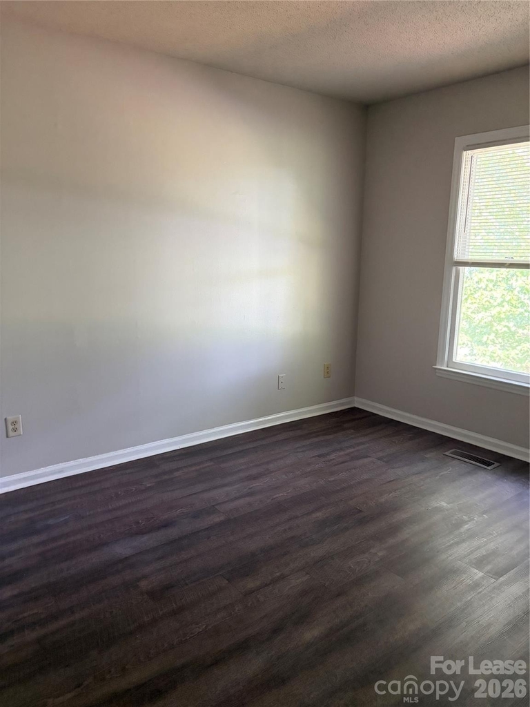 1708 Village Lake Drive - Photo 15