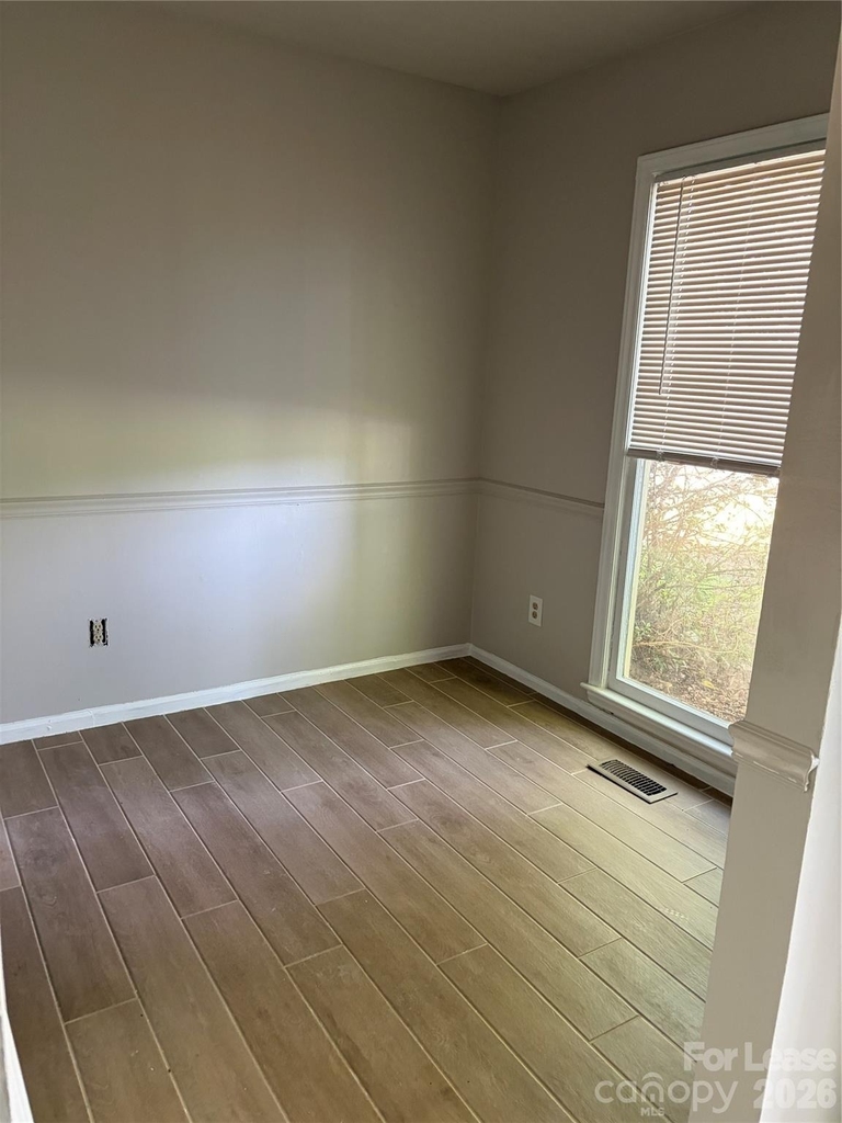 1708 Village Lake Drive - Photo 4