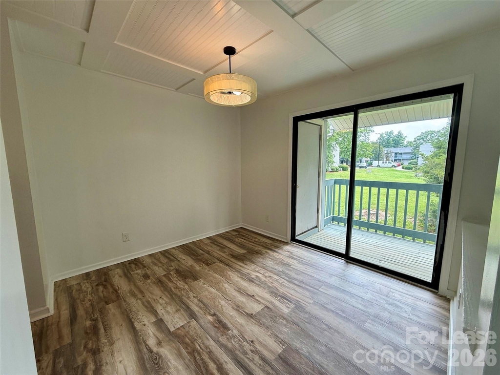 11023 Harrowfield Road - Photo 9