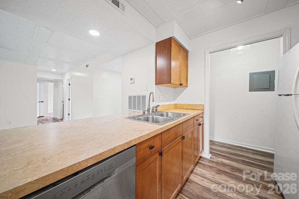11023 Harrowfield Road - Photo 8