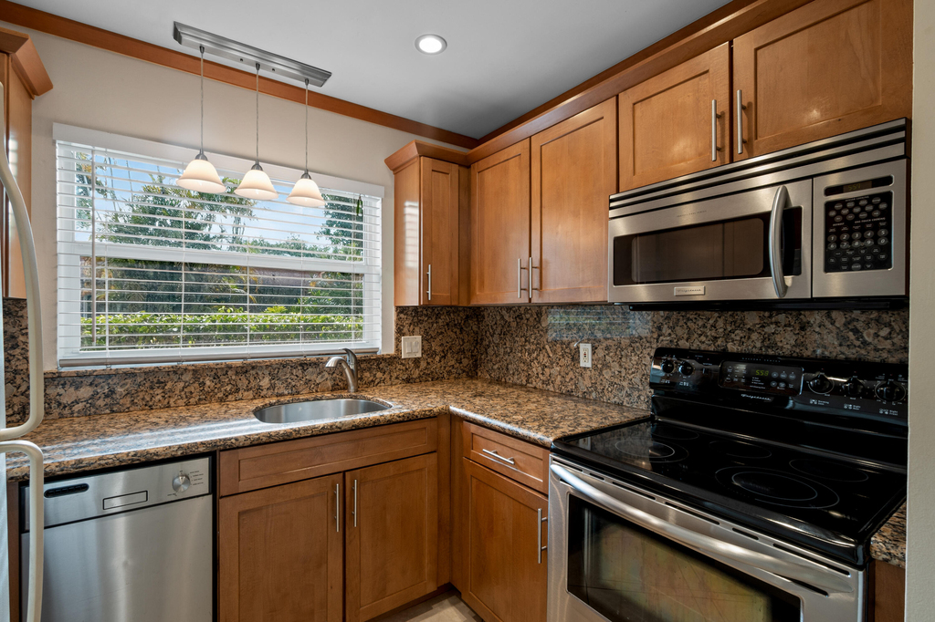 1106 Ne 16th Court - Photo 1