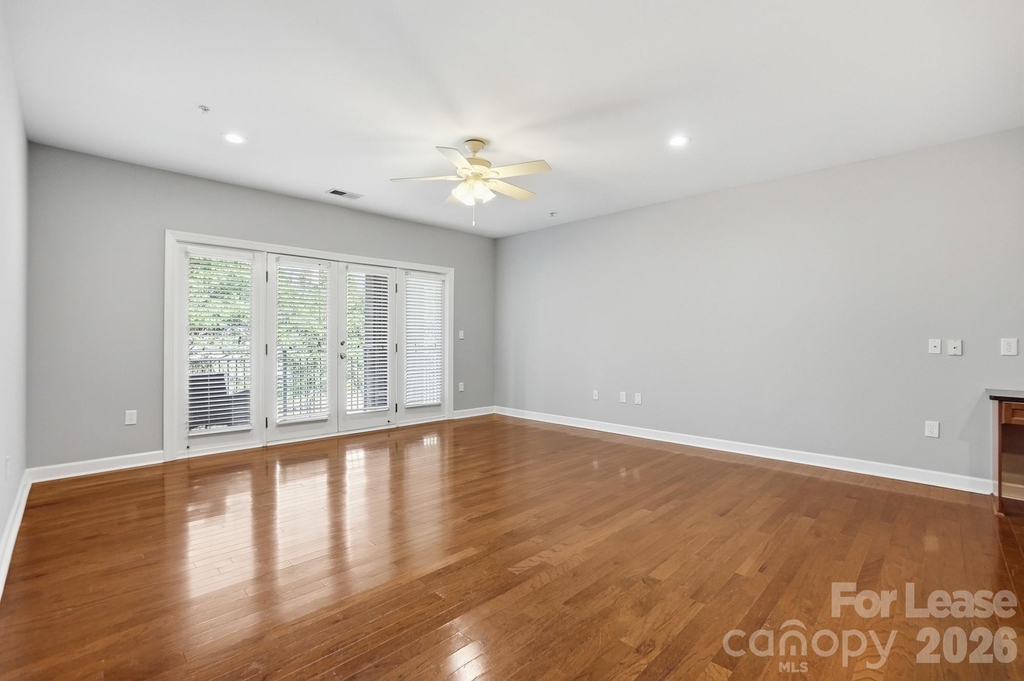 1829 Kenilworth Avenue - Photo 5