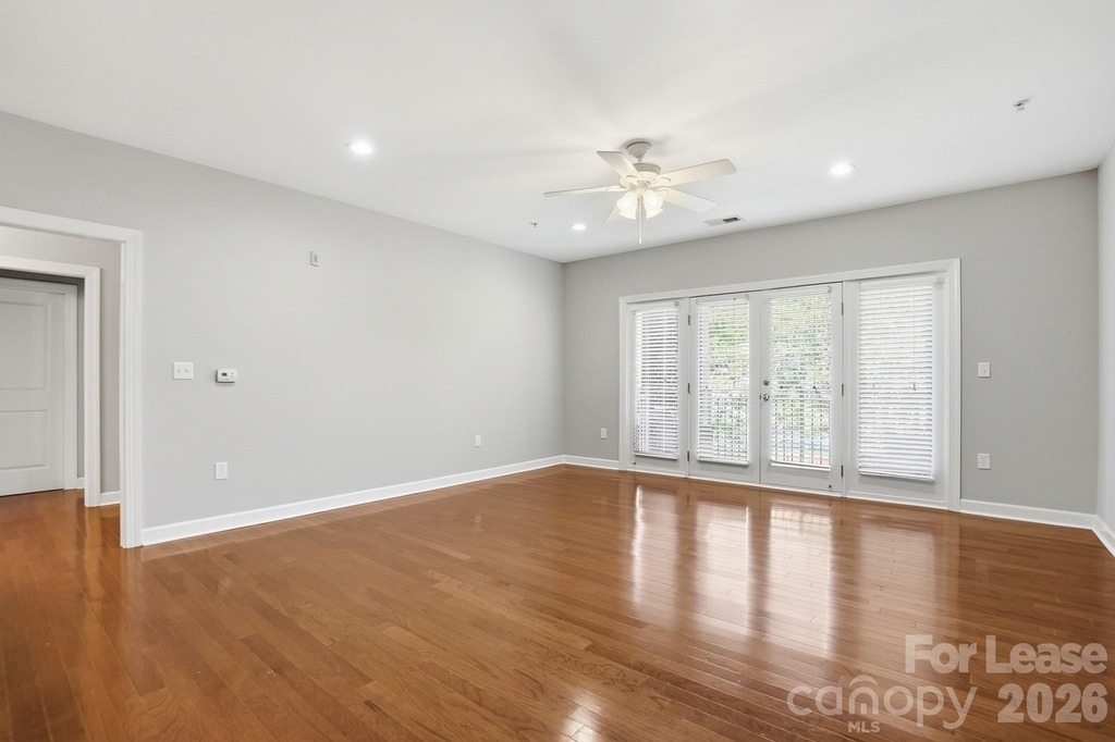 1829 Kenilworth Avenue - Photo 6