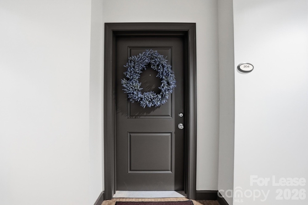 1829 Kenilworth Avenue - Photo 3