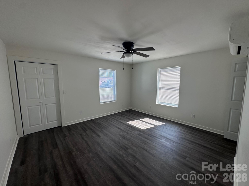 510 F Avenue Se - Photo 8