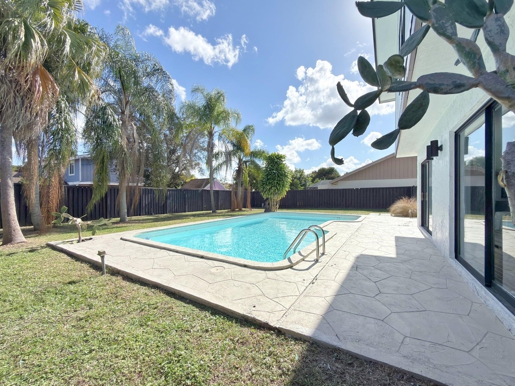 760 Windtree Way - Photo 47