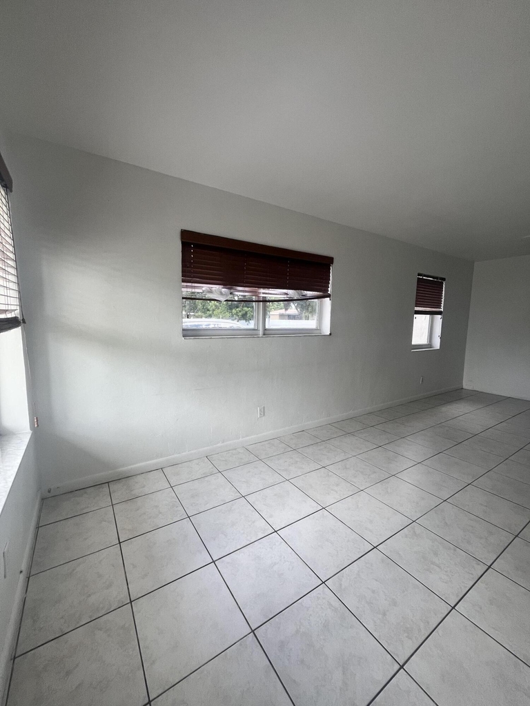 3300 Sw 32nd Court - Photo 7