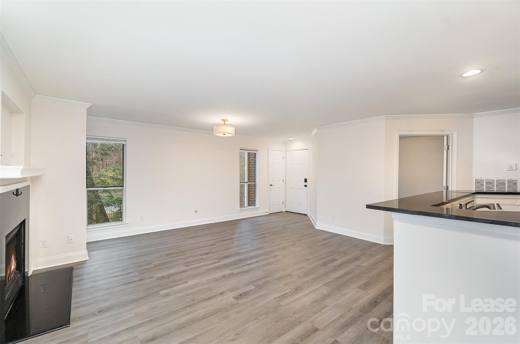 2512 Cranbrook Lane - Photo 4