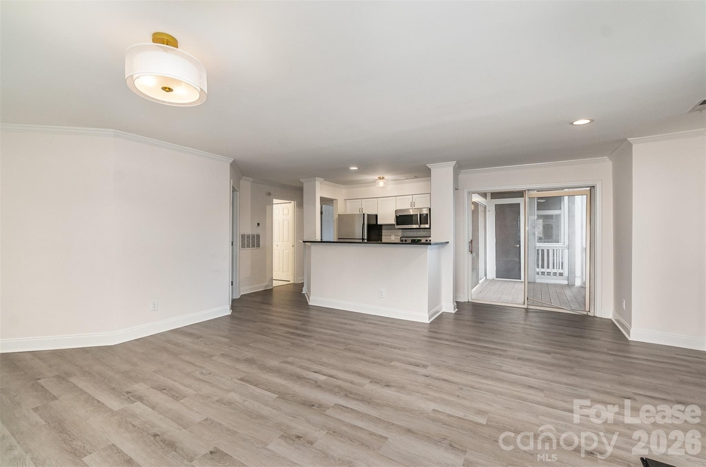 2512 Cranbrook Lane - Photo 8