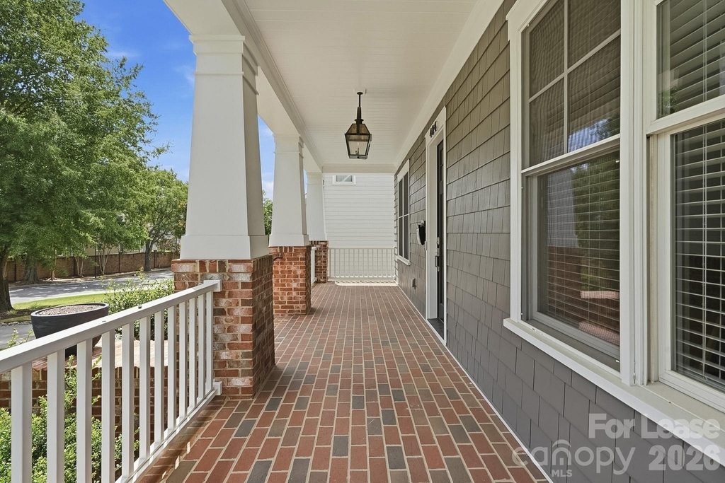 404 Iverson Way - Photo 46