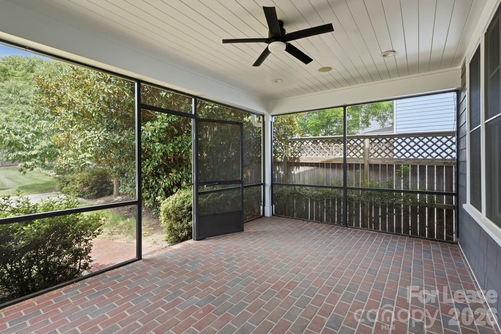 404 Iverson Way - Photo 45