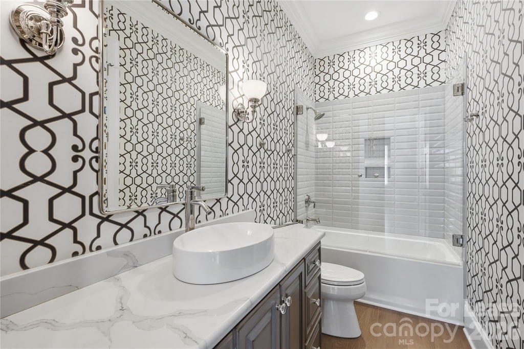 404 Iverson Way - Photo 17