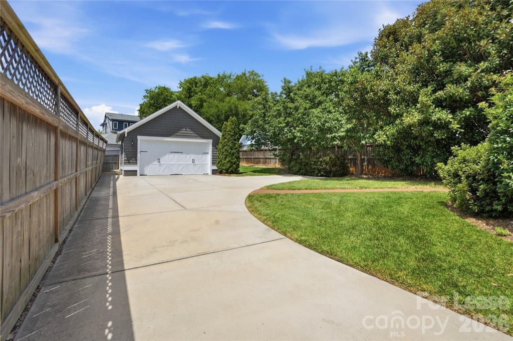 404 Iverson Way - Photo 9