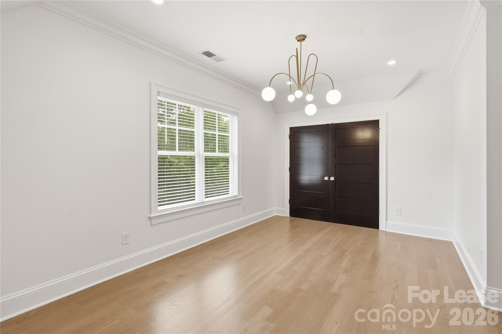 404 Iverson Way - Photo 42