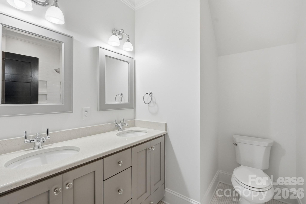 404 Iverson Way - Photo 44