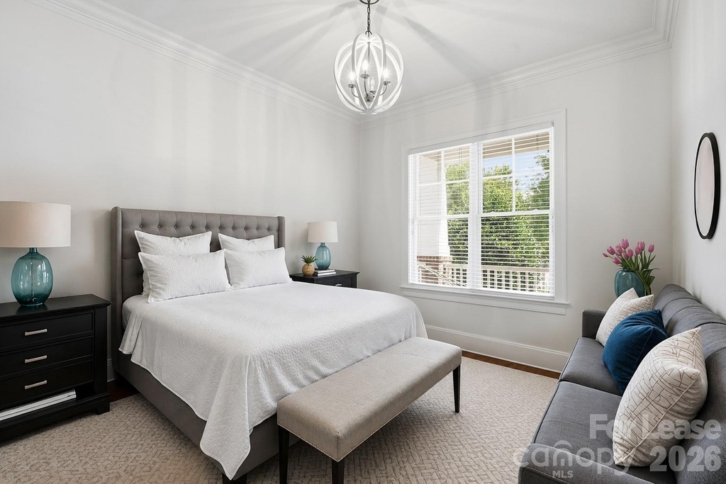 404 Iverson Way - Photo 3