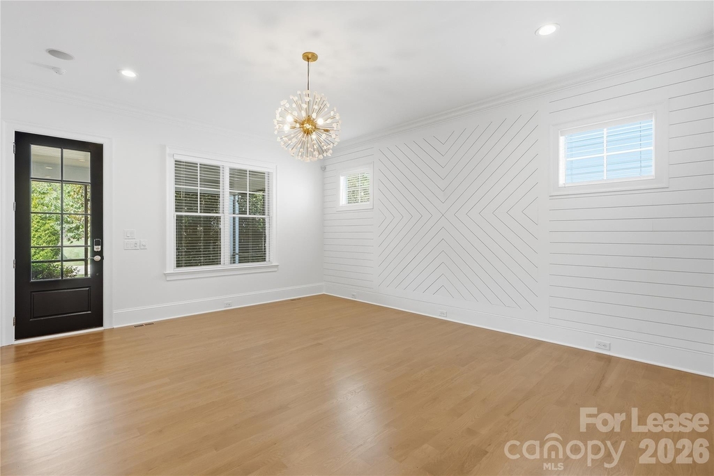 404 Iverson Way - Photo 26