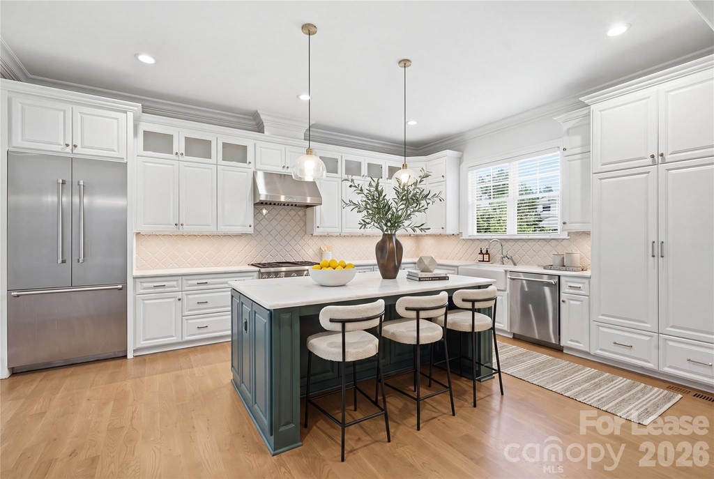 404 Iverson Way - Photo 2