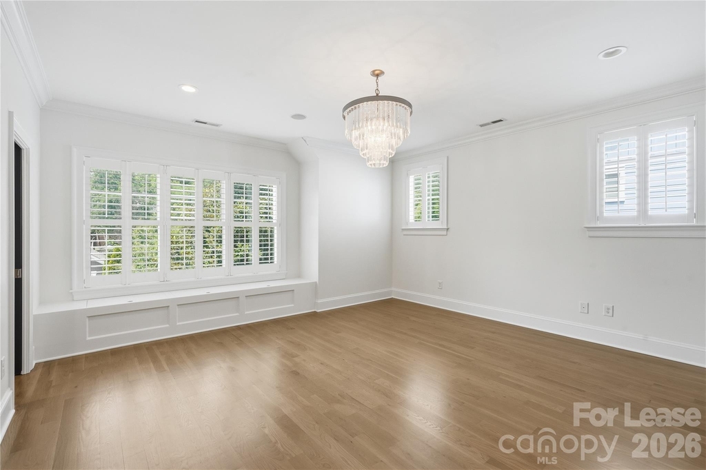 404 Iverson Way - Photo 22