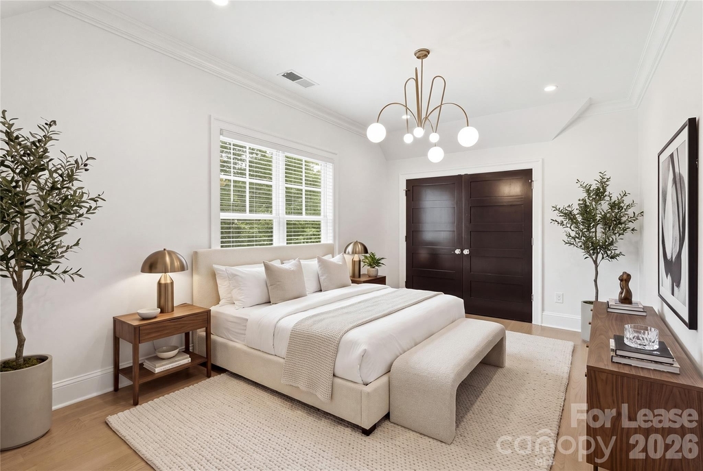 404 Iverson Way - Photo 6