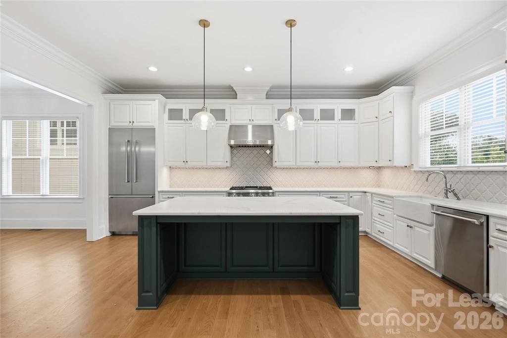 404 Iverson Way - Photo 12