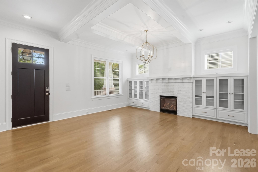 404 Iverson Way - Photo 14