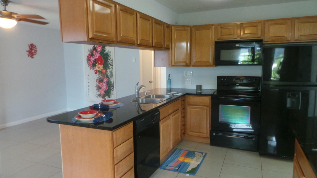 370 Orange Way - Photo 7