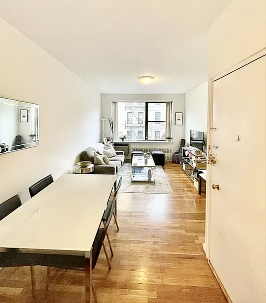 500 1/2 East 84th Street - Photo 1