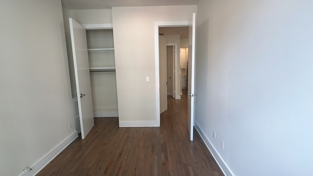 East 27th Street - Photo 10