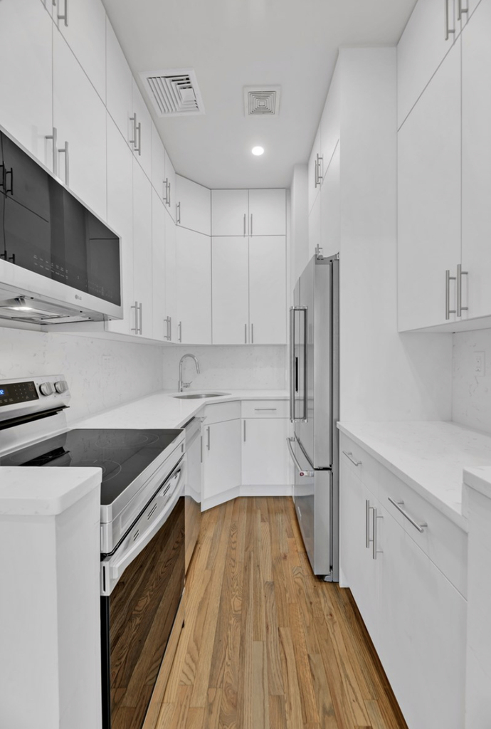 East 27th Street - Photo 6
