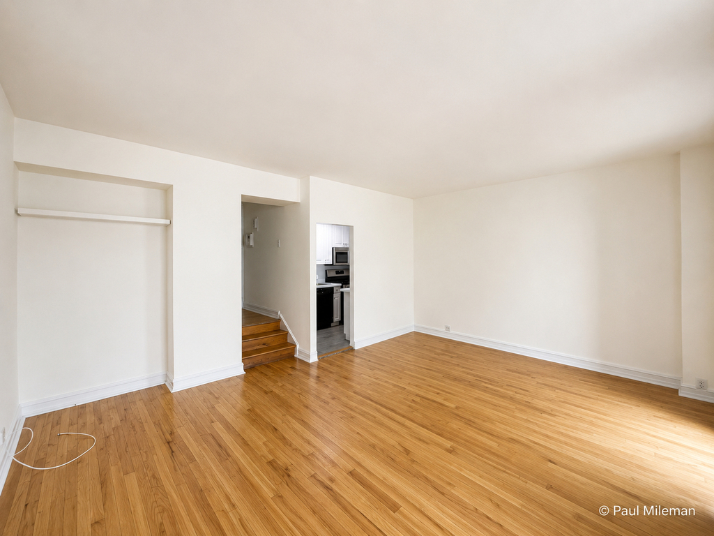 East 12th Street - Photo 2