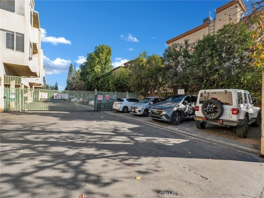 7800 Topanga Canyon Boulevard - Photo 39