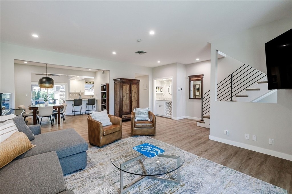 1219 S Catalina - Photo 2