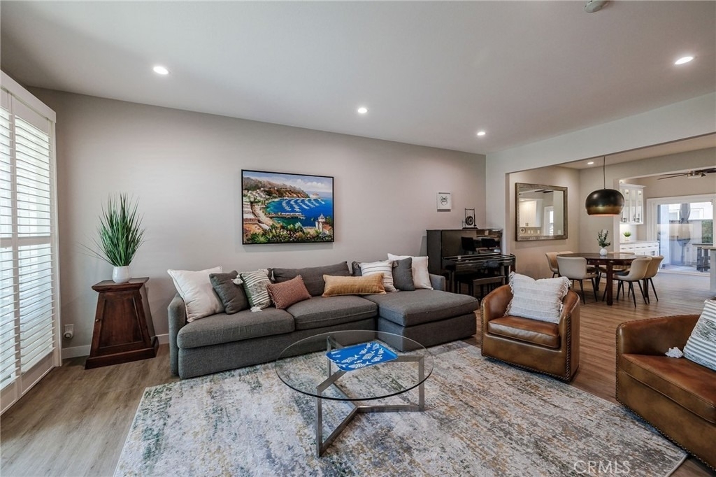 1219 S Catalina - Photo 0