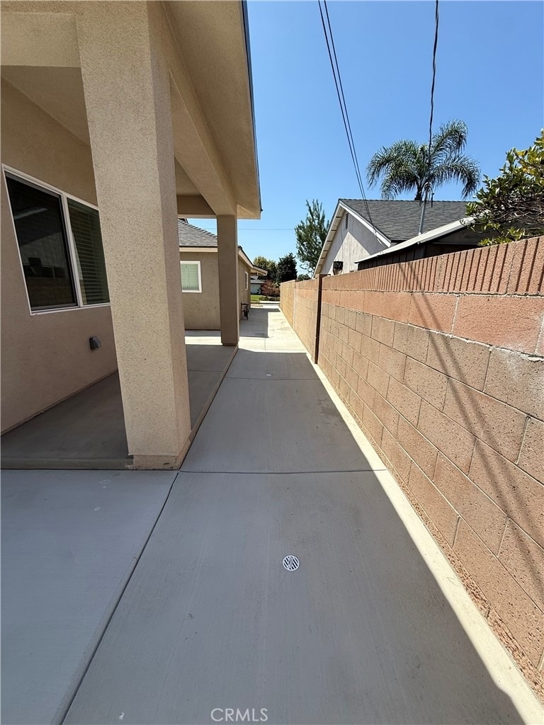 2843 E Alden Pl - Photo 5