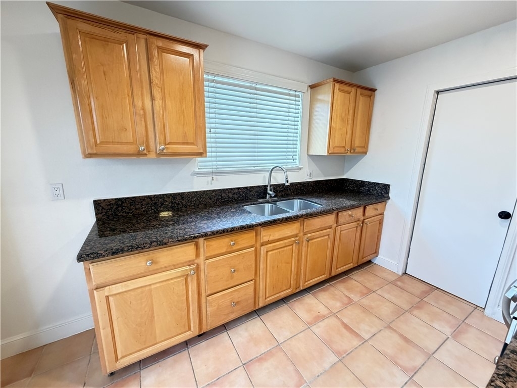 12660 Yorba - Photo 6